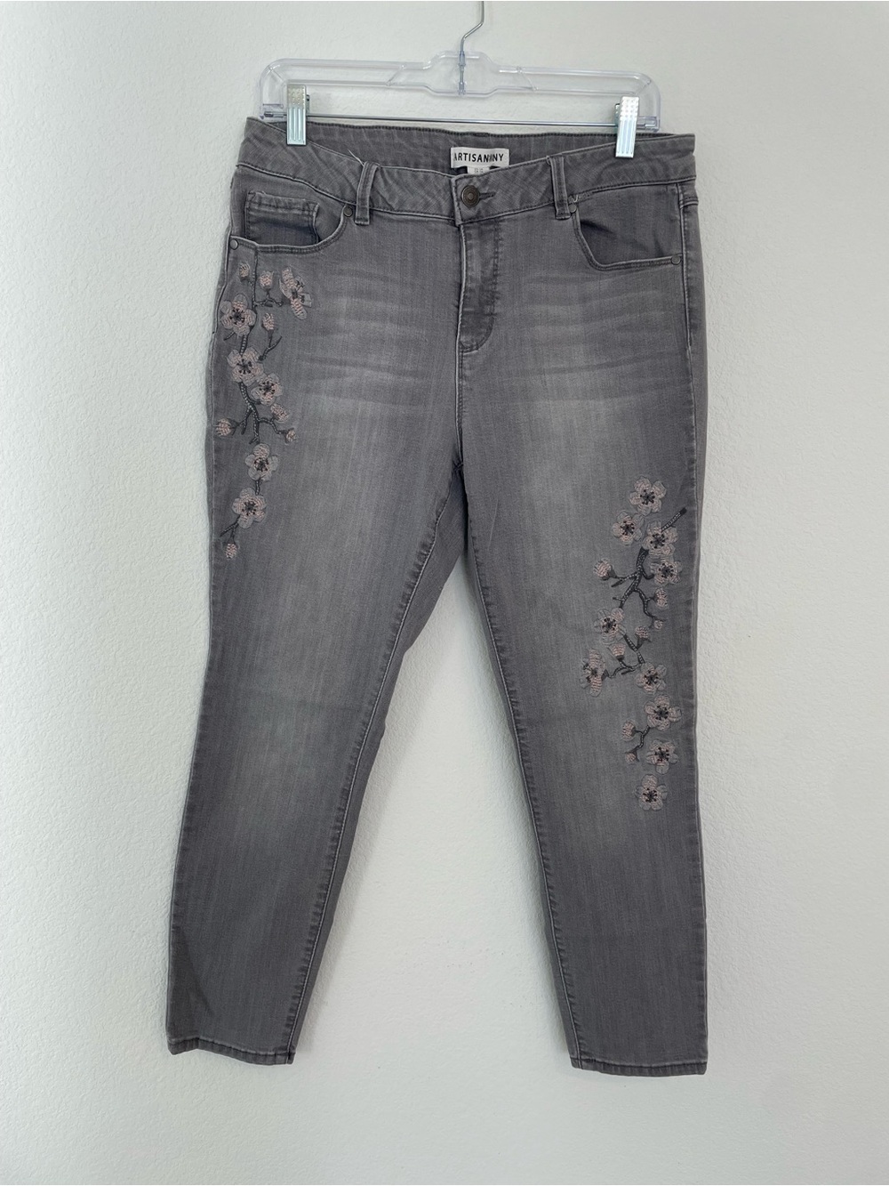 Artisan Ny Gray Skinny Jeans with Pink Floral Embroidery
